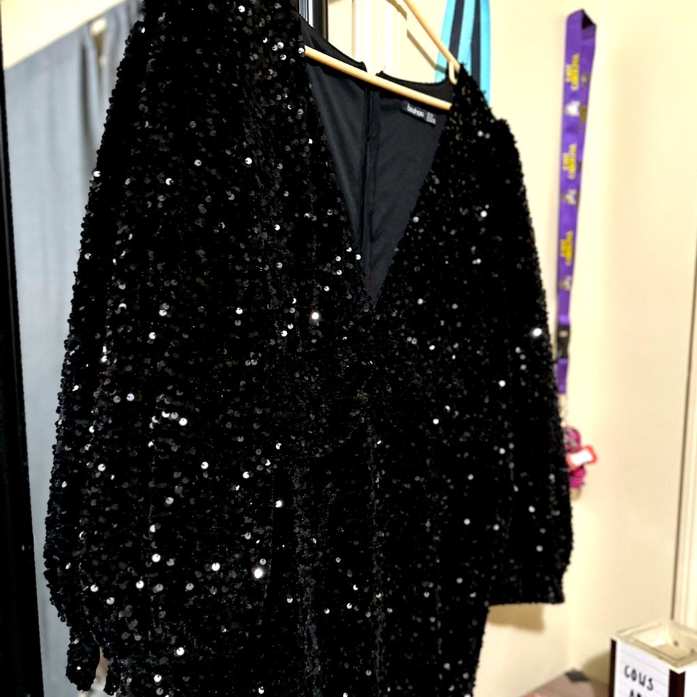Black night out dress